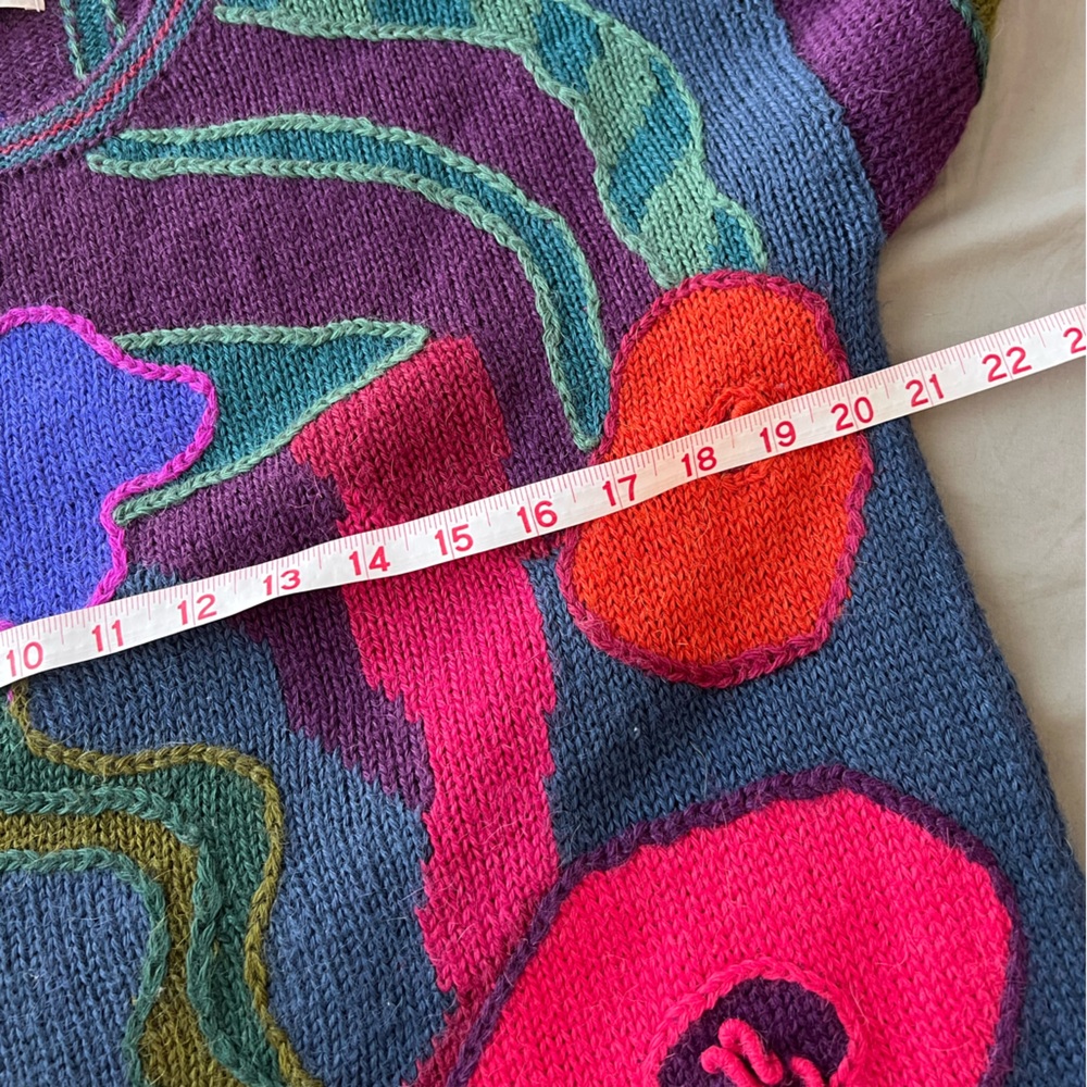 Peruvian Connection Medium Spectacular Alpaca Flo… - image 5